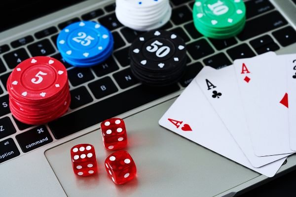 Ketentuan VIP sungaitoto di layar ponsel